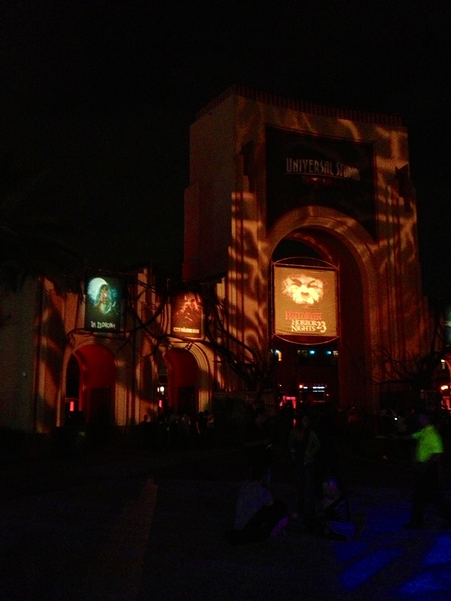 HHN23 Entrance